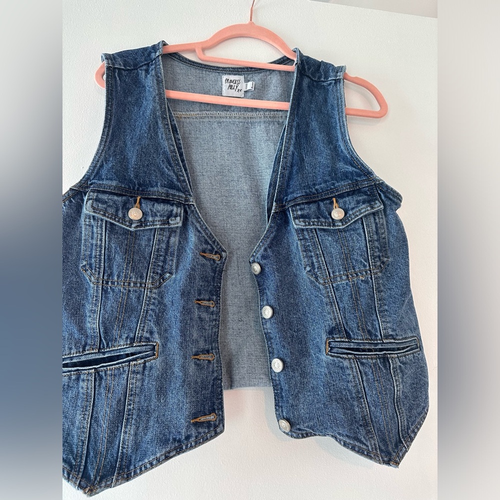 Princess Polly cut off jean vest size us 4 (s)
